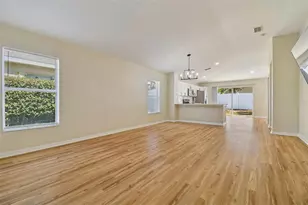 11416 Crestlake Village Dr, Riverview, FL 33569 - Photo 4