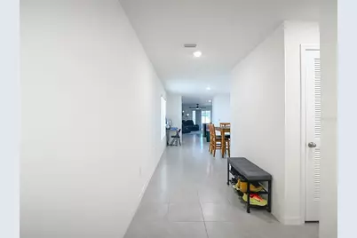 37501 Sharks Eye Lane, Zephyrhills, FL 33541 - Photo 8