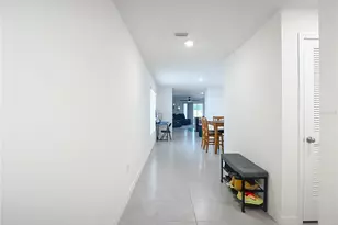 37501 Sharks Eye Ln, Zephyrhills, FL 33541 - Photo 8