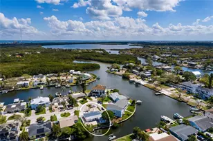 9046 Treasure Ln NE, Saint Petersburg, FL 33702 - Photo 24