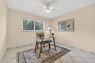 1700 Glen Lakes Blvd N, Saint Petersburg, FL 33702 - Photo 30