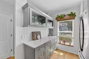 2437 Lake Woodberry Cir, Brandon, FL 33510 - Photo 14