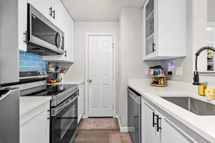 501 Knights Run Ave, Tampa, FL 33602 - Photo 8