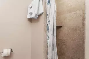 201 54th St, Holmes Beach, FL 34217 - Photo 20