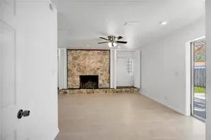 7604 35th Ave S, Tampa, FL 33619 - Photo 14