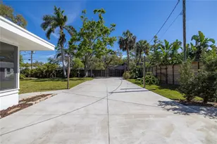 1433 Park St N, Saint Petersburg, FL 33710 - Photo 52
