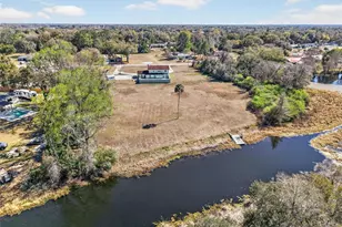 7525 E Applewood Dr, Inverness, FL 34450 - Photo 2