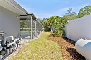 2654 Clubhouse Dr N, Clearwater, FL 33761 - Photo 40