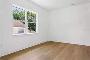 2704 W Tyson Ave, Tampa, FL 33611 - Photo 22