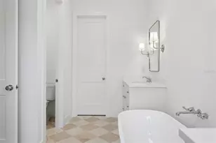 2704 W Tyson Ave, Tampa, FL 33611 - Photo 42