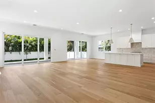 2704 W Tyson Ave, Tampa, FL 33611 - Photo 10