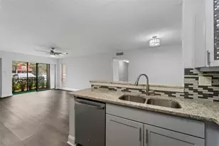 5742 Baywater Dr, Tampa, FL 33615 - Photo 10