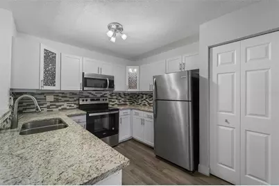 5742 Baywater Drive, Tampa, FL 33615 - Photo 8