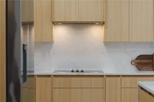 2714 W 1/2 Tampa Bay Blvd, Tampa, FL 33607 - Photo 12