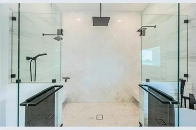 7822 Causeway Boulevard S, Saint Petersburg, FL 33707 - Photo 38