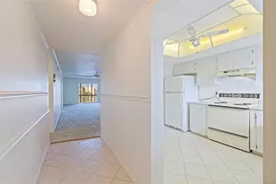 3408 Lake Bayshore Dr, Bradenton, FL 34205 - Photo 10