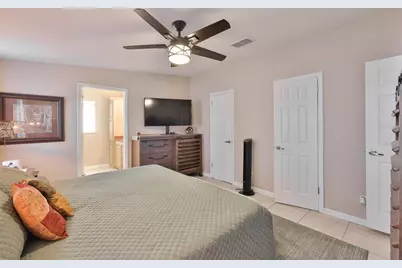 37041 Neukom Avenue, Zephyrhills, FL 33541 - Photo 20