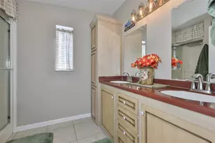 37041 Neukom Ave, Zephyrhills, FL 33541 - Photo 24