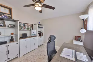 37041 Neukom Ave, Zephyrhills, FL 33541 - Photo 8