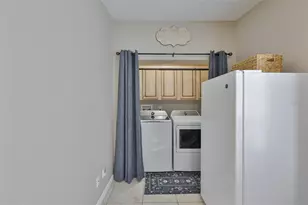 37041 Neukom Ave, Zephyrhills, FL 33541 - Photo 18