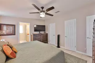 37041 Neukom Ave, Zephyrhills, FL 33541 - Photo 22