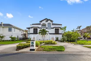 6024 Kipps Colony Dr E, Gulfport, FL 33707 - Photo 2