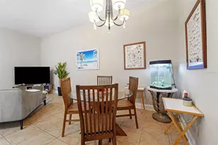 701 Mirror Lake Dr N, Saint Petersburg, FL 33701 - Photo 8