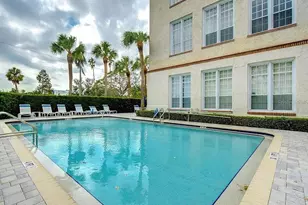 701 Mirror Lake Dr N, Saint Petersburg, FL 33701 - Photo 16
