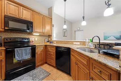 701 Mirror Lake Drive N #120, Saint Petersburg, FL 33701 - Photo 8