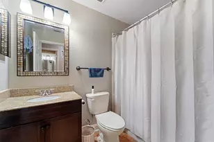 701 Mirror Lake Dr N, Saint Petersburg, FL 33701 - Photo 16