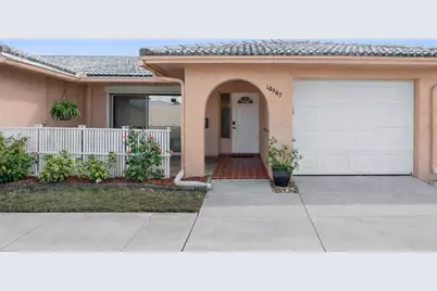 10467 Larchmont Place N, Pinellas Park, FL 33782 - Photo 1