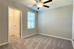 7048 Samuel Ivy Dr, Tampa, FL 33619 - Photo 14