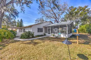 1011 Meadowcrest Dr, Valrico, FL 33594 - Photo 26