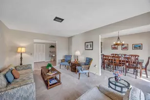 1011 Meadowcrest Dr, Valrico, FL 33594 - Photo 14