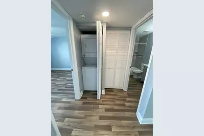 302 Lake Parsons Green #107, Brandon, FL 33511 - Photo 10
