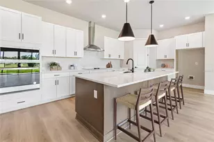 31351 Westbury Ests Ave, Wesley Chapel, FL 33545 - Photo 4