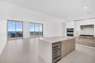 400 Central Ave, Saint Petersburg, FL 33701 - Photo 6