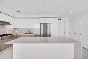 400 Central Ave, Saint Petersburg, FL 33701 - Photo 10