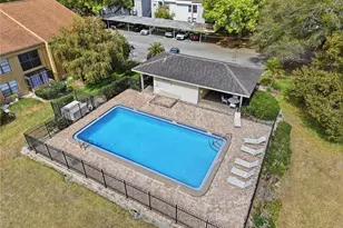 4889 Puritan Cir, Tampa, FL 33617 - Photo 20