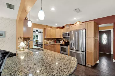 8301 Monarch Circle, Seminole, FL 33772 - Photo 10