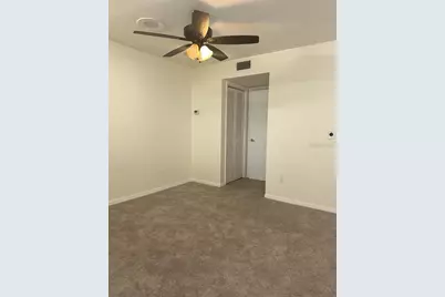 15206 W Pond Woods Drive, Tampa, FL 33618 - Photo 6