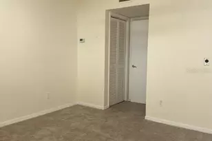 15206 W Pond Woods Dr, Tampa, FL 33618 - Photo 6