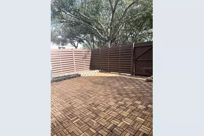 15206 W Pond Woods Drive, Tampa, FL 33618 - Photo 2