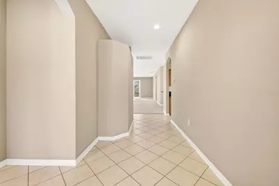 11480 Weston Course Loop, Riverview, FL 33569 - Photo 6