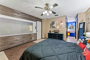 10730 Drummond Rd, Tampa, FL 33615 - Photo 16