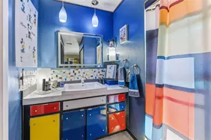 10730 Drummond Rd, Tampa, FL 33615 - Photo 18