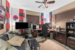 10730 Drummond Rd, Tampa, FL 33615 - Photo 22