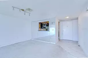 7300 Sun Island Dr S, South Pasadena, FL 33707 - Photo 14