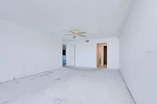 7300 Sun Island Dr S, South Pasadena, FL 33707 - Photo 26