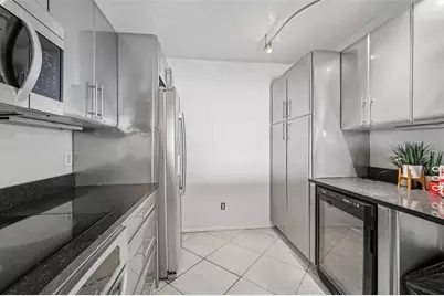 7300 Sun Island Drive S #1602, South Pasadena, FL 33707 - Photo 12